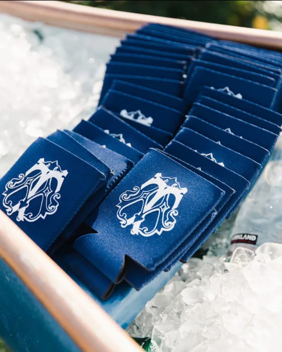 La boda de Taylor y Andrew en un parque de atracciones familiar