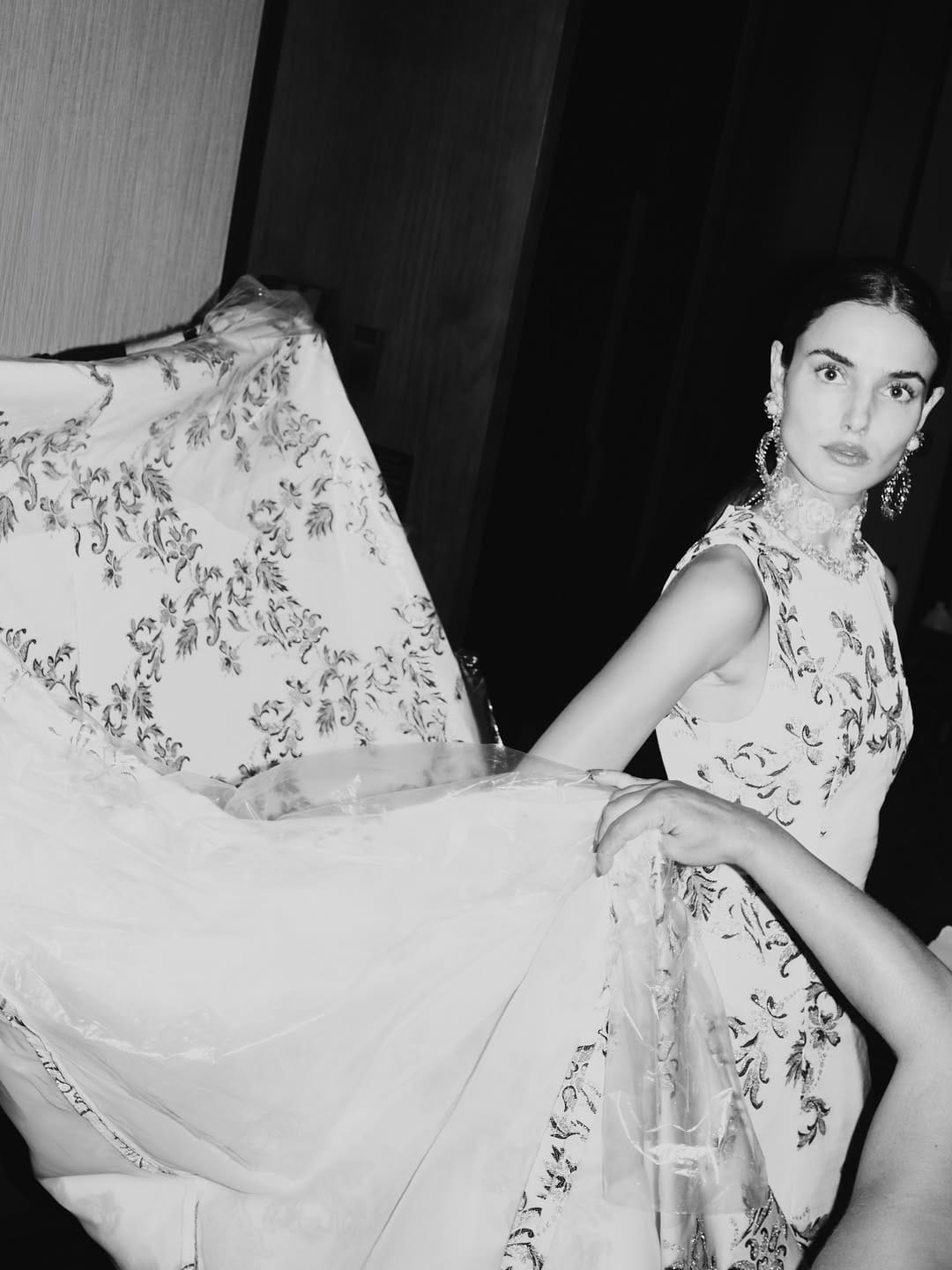 Carolina Herrera transforma la cultura madrileña en inspiración para la moda global