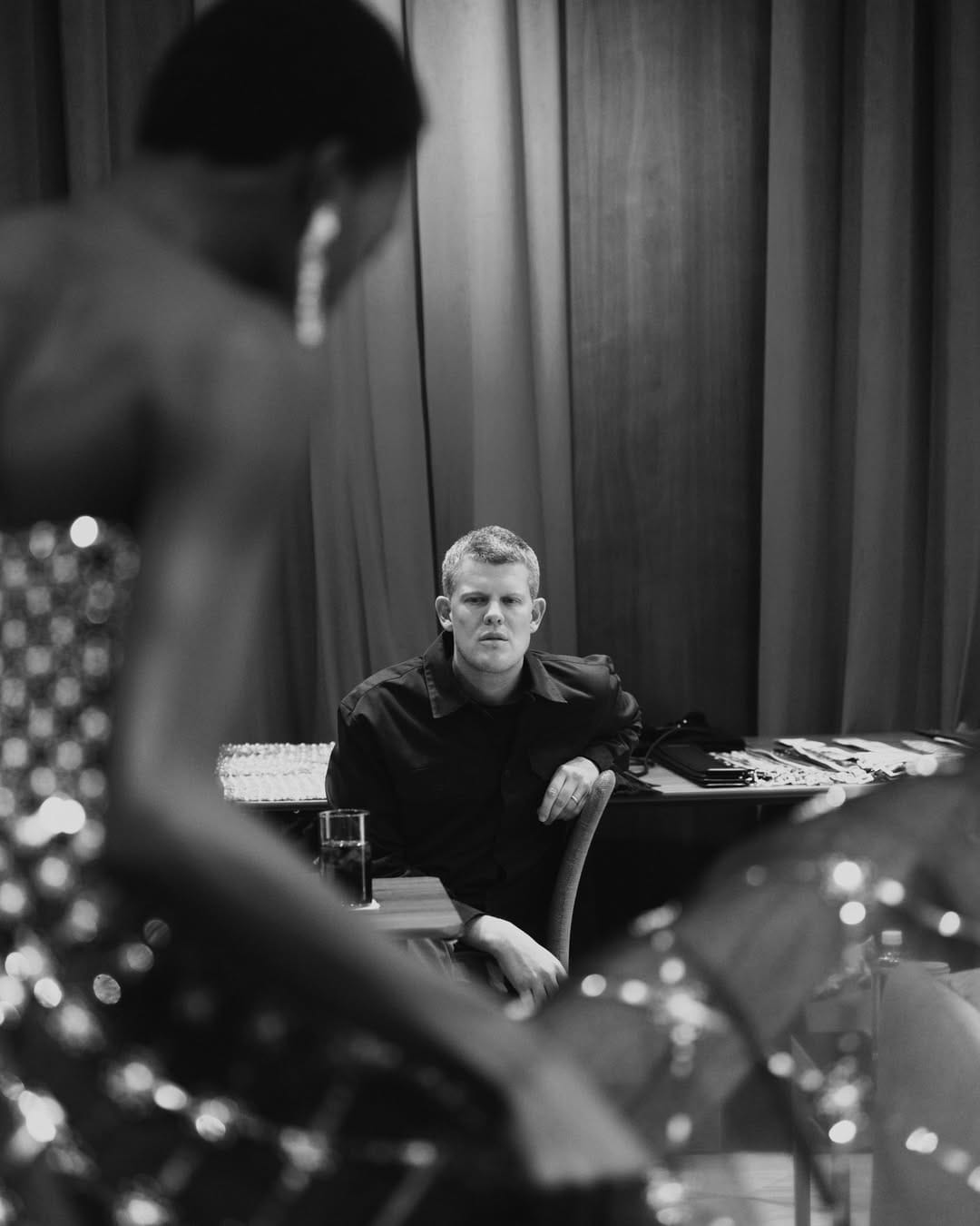 Carolina Herrera transforma la cultura madrileña en inspiración para la moda global